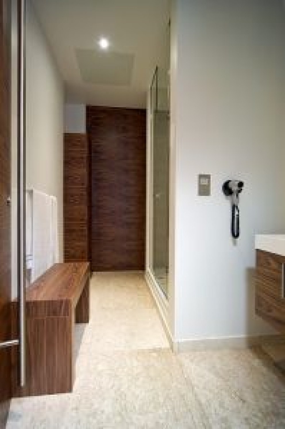Fund Management Office | Shower and changing rooms | Interior Designers