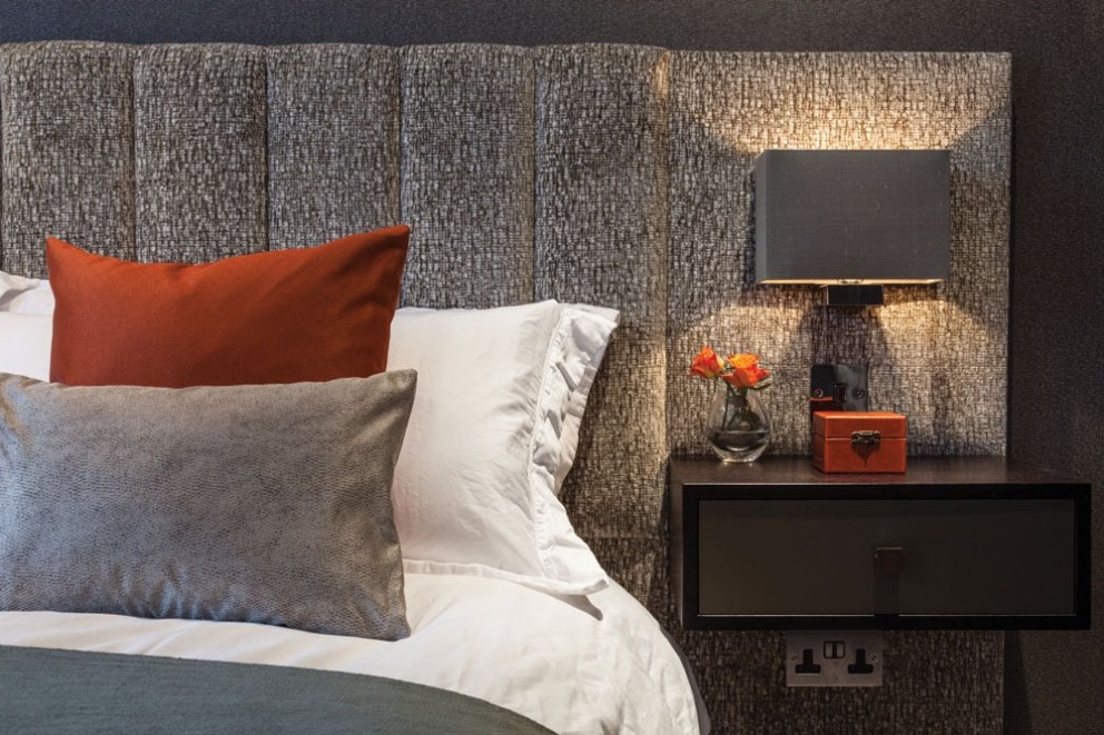 Contemporary East London Duplex - Butlers Wharf | Master Bedroom | Interior Designers