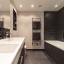 Contemporary East London Duplex - Butlers Wharf | Master Bathroom | Interior Designers