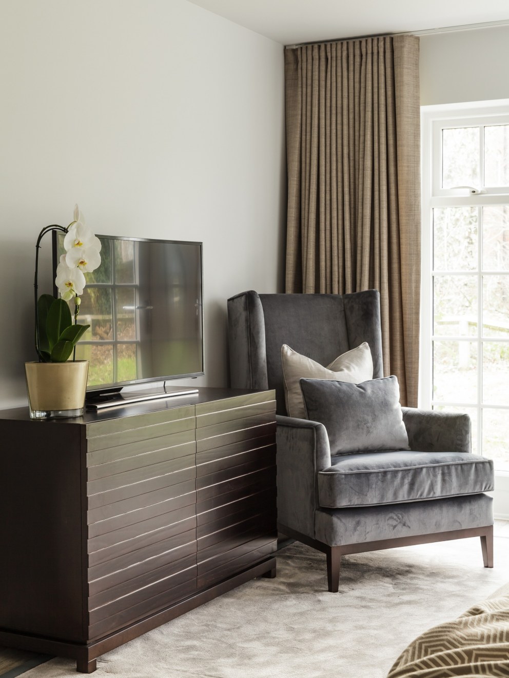 Fresh, contemporary apartment in St Albans | Lounge Area - Bespoke Furniture | Interior Designers