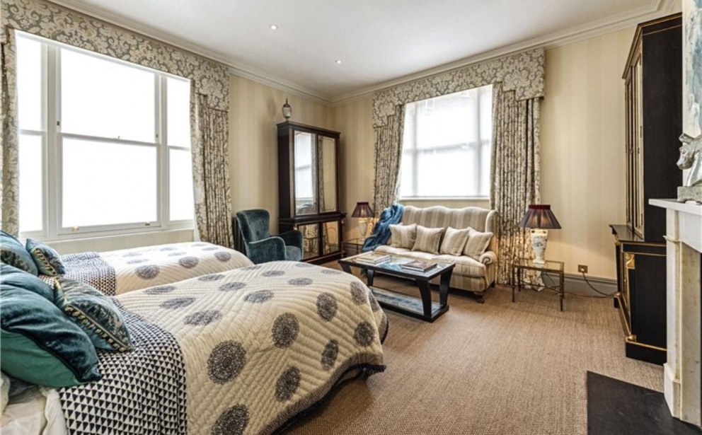 Paddington family townhouse W2 - Grade II Listed | Guest bedroom | Interior Designers
