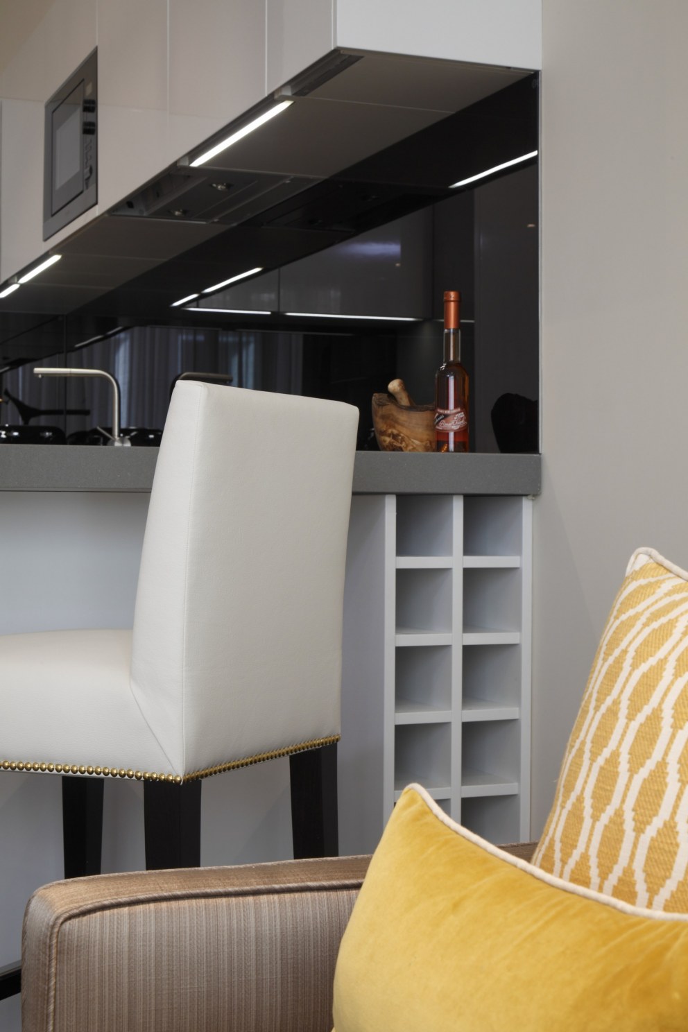 Sleek Soho deluxe apartment  | 12 | Interior Designers
