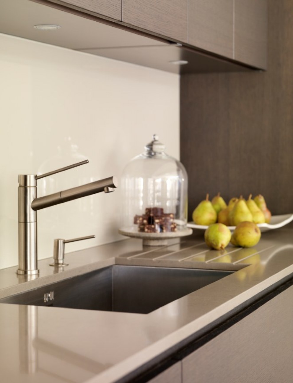 Neutral Home  | Kitchen sink | Interior Designers