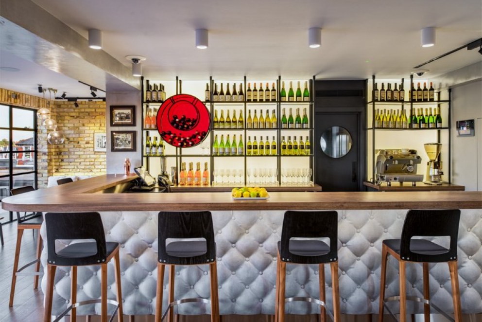 Members Bar and Roof Terrace | Bar with chesterfield concrete panelling | Interior Designers