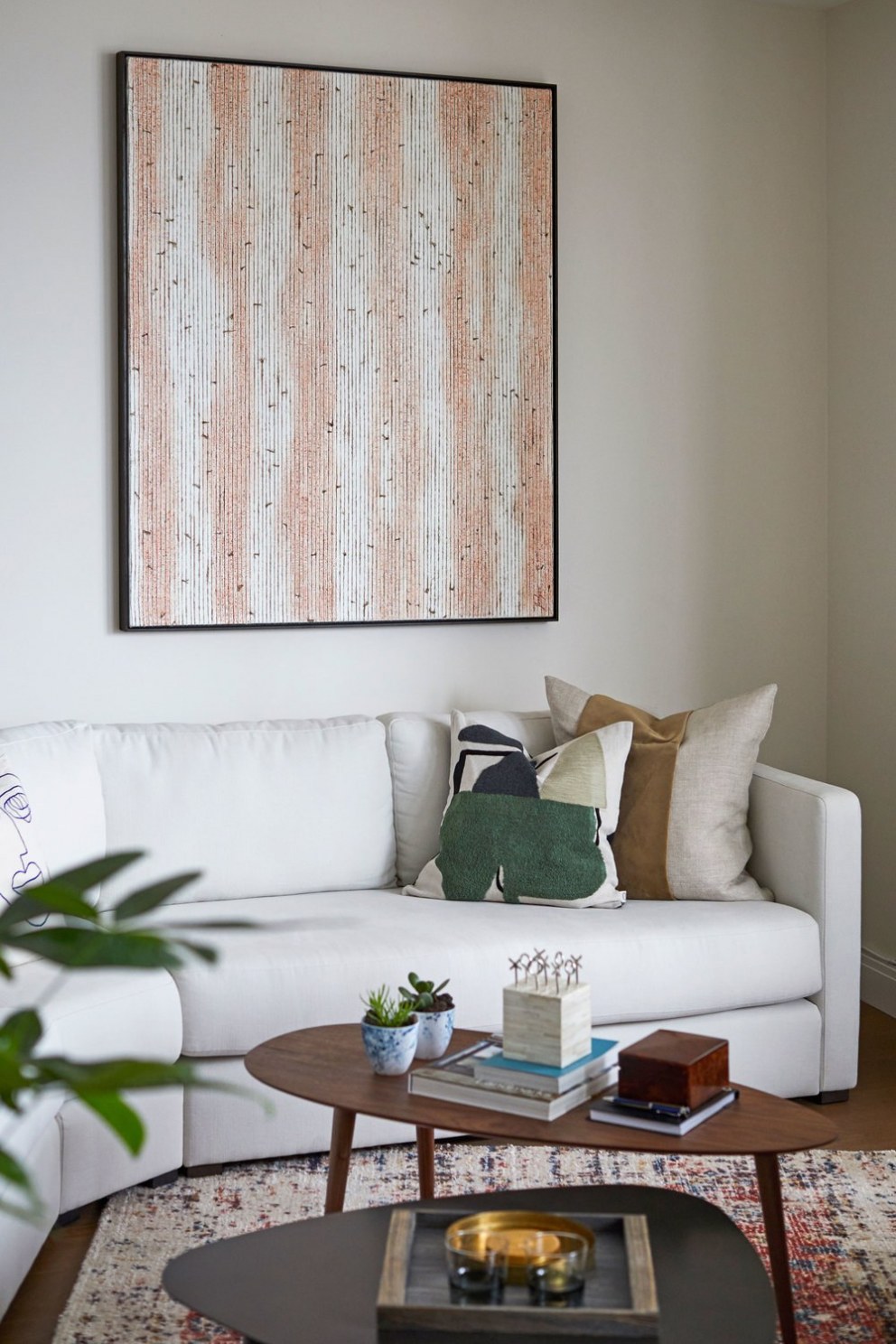 Battersea Modern Apartment | Living Room | Interior Designers