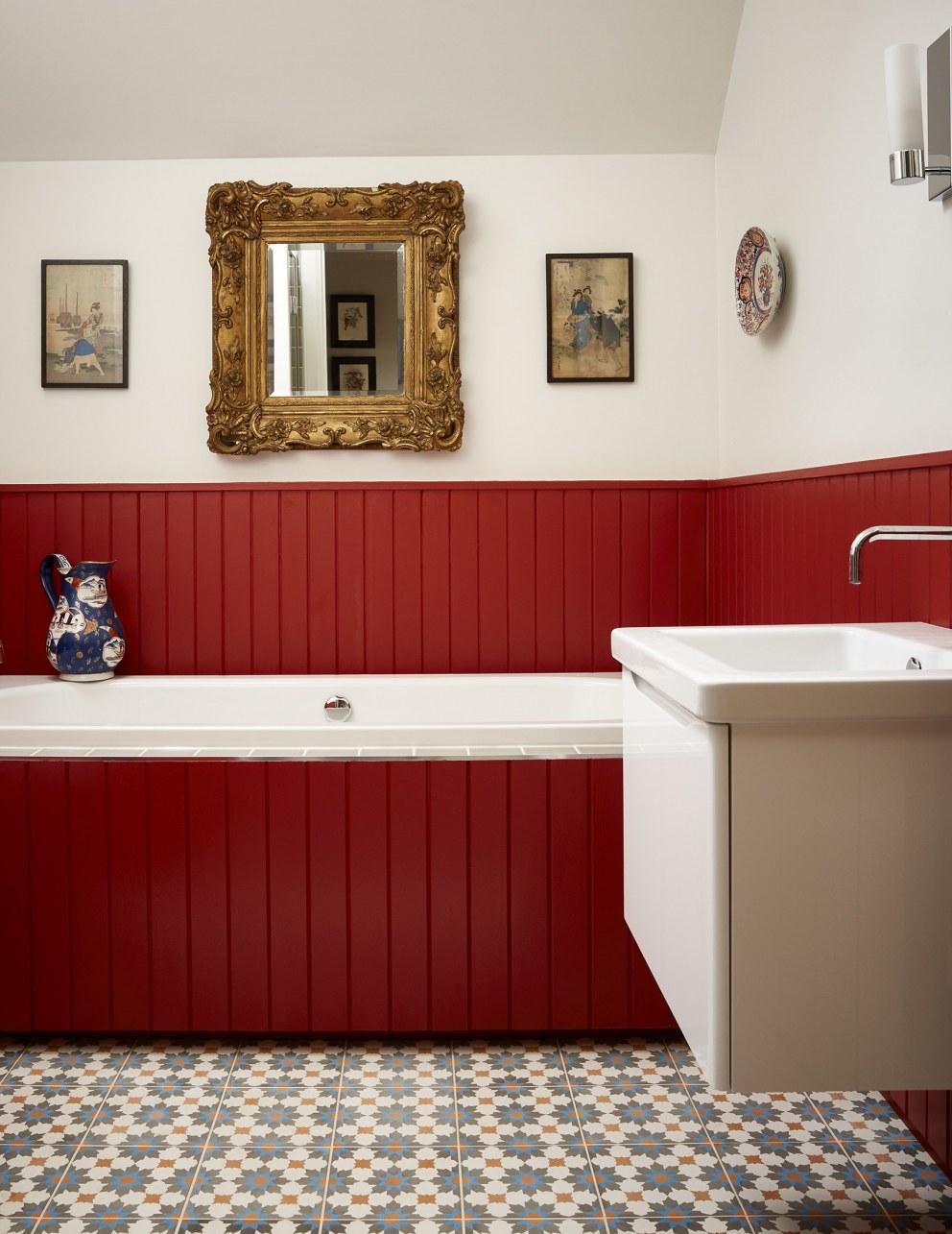 Scottish Holiday Cottages | Red Bathroom | Interior Designers
