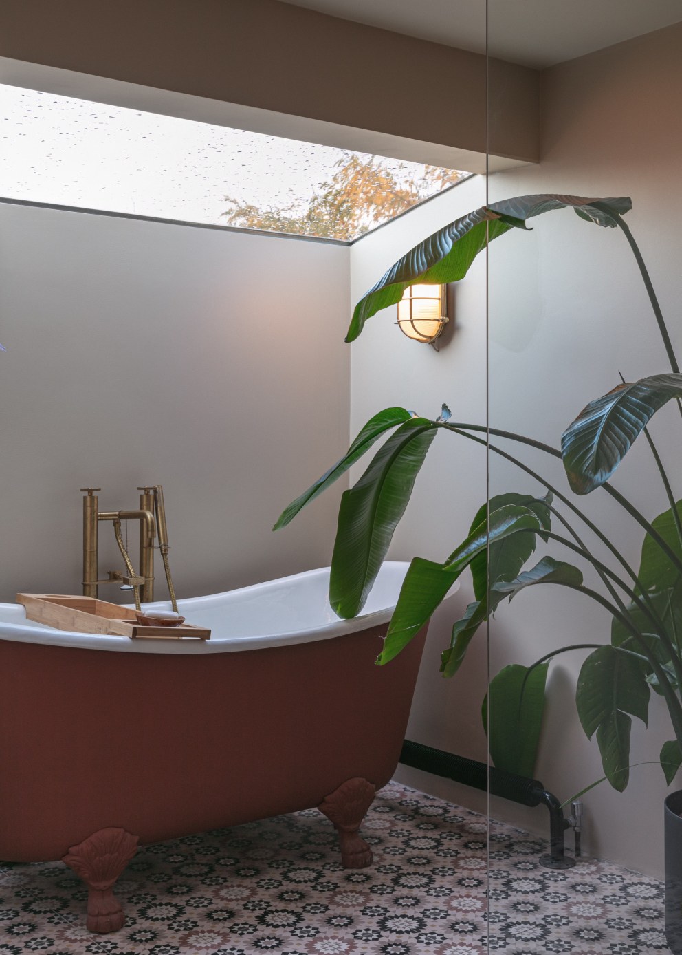 The Artist's Residence | Earthy Ensuite Bathroom | Interior Designers