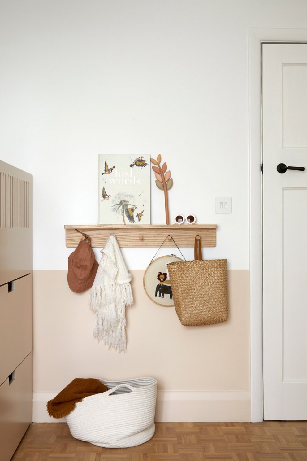 Wimbledon residence | Daughter's bedroom | Interior Designers