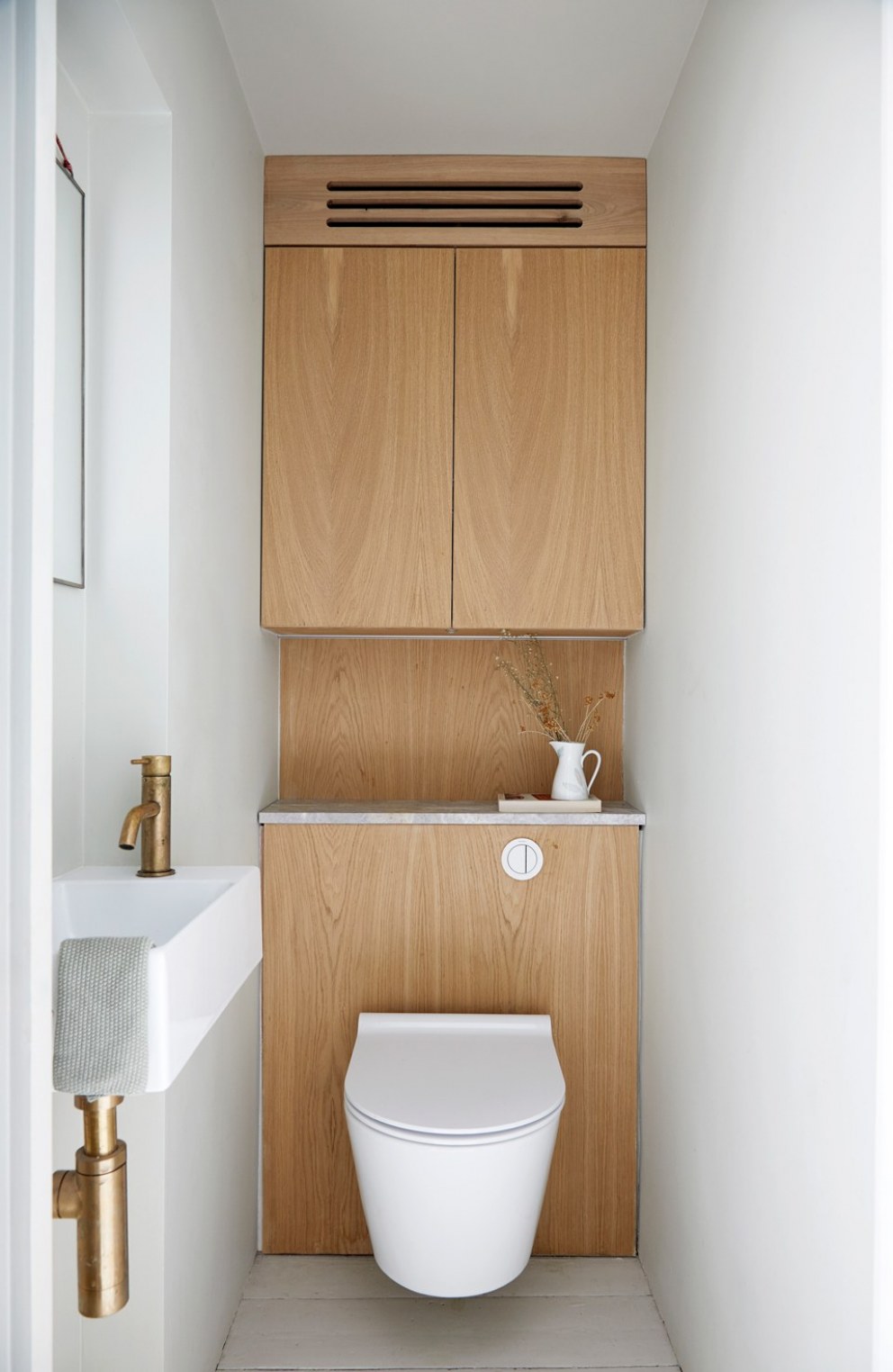 Brixton residence II | WC | Interior Designers