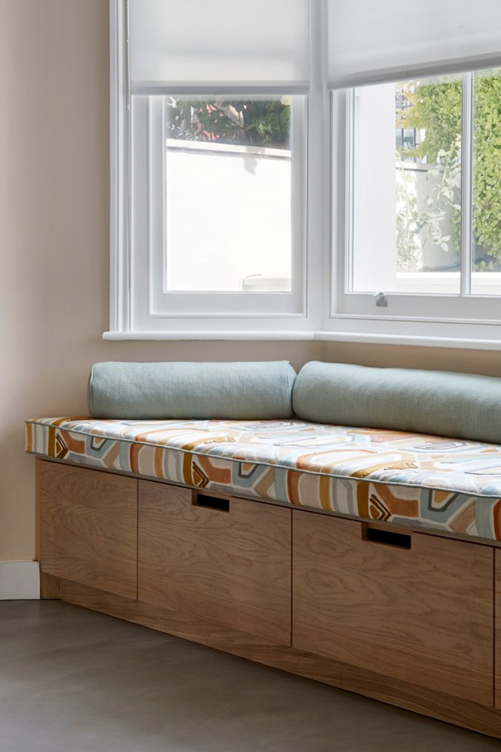 Finsbury Park residence | Kitchen bench | Interior Designers