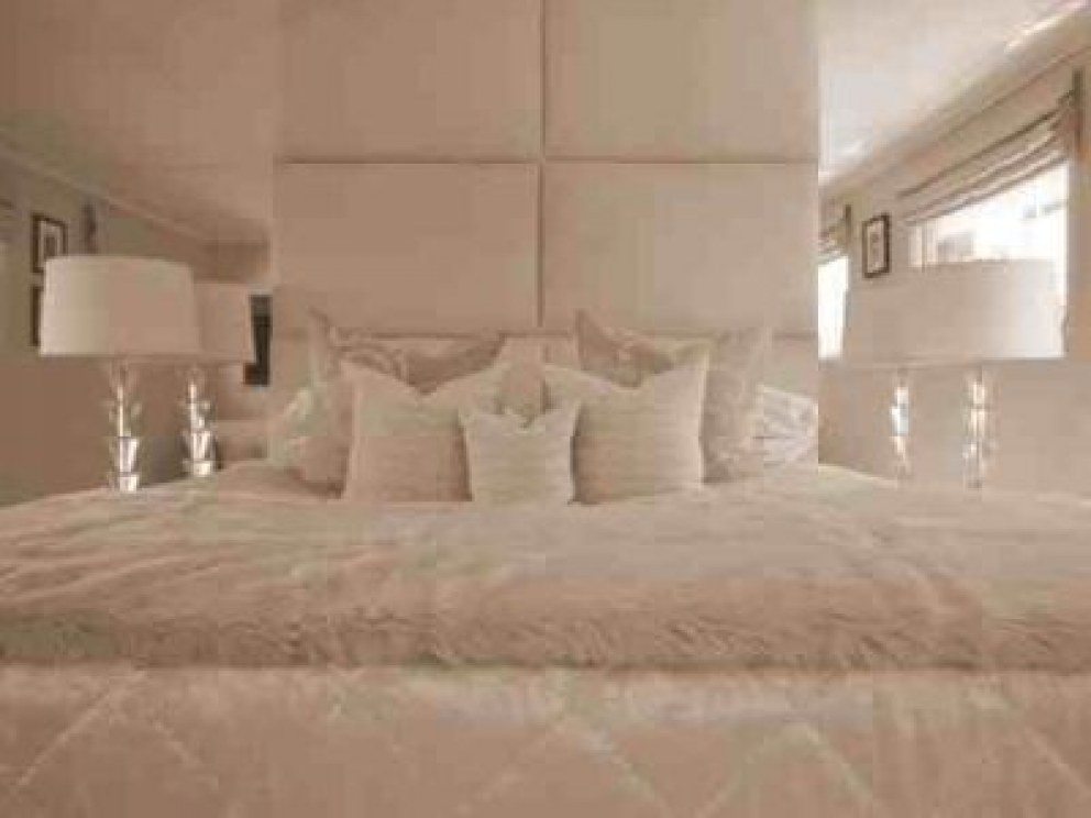 Luxury houseboat - Central London | Master bedroom suite | Interior Designers