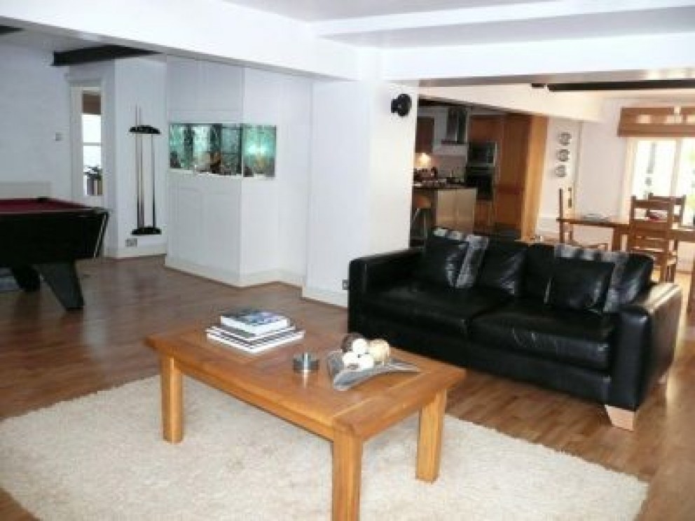Project Albany | Basement Lounge | Interior Designers
