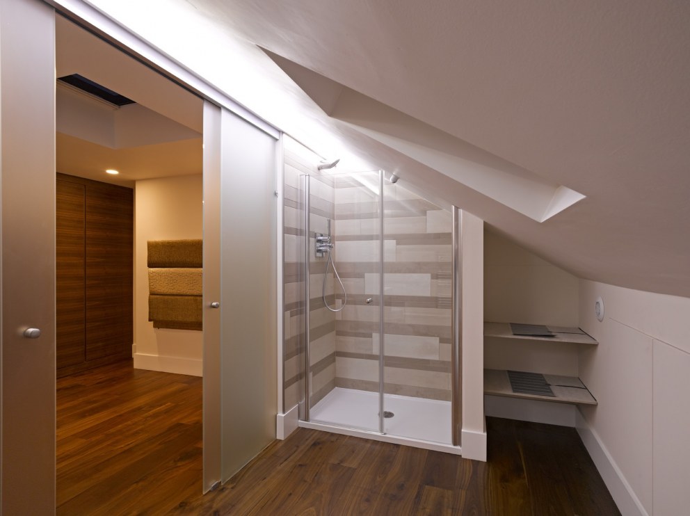 121 Brook Green | Loft Bathroom | Interior Designers