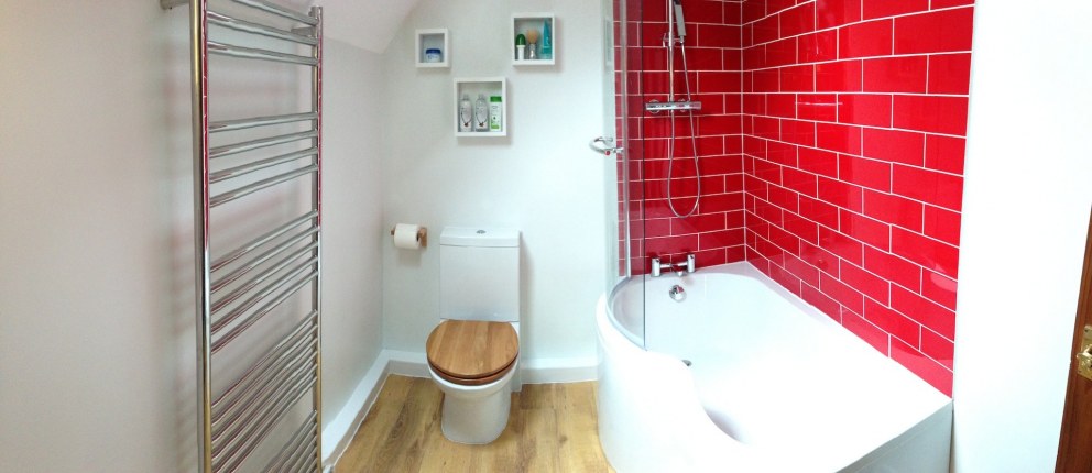 Cottage in Hay | Cottage bathroom | Interior Designers