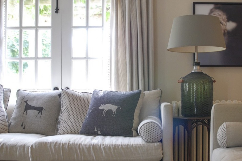 Modern classic living room  | Classic Living Room  | Interior Designers