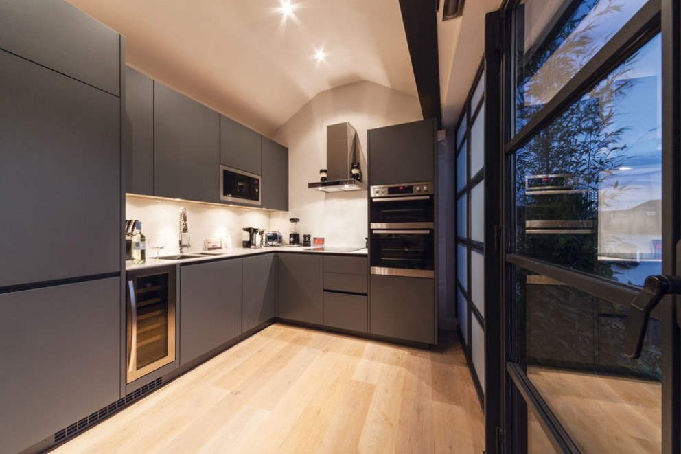 Contemporary East London Duplex - Butlers Wharf | Kitchen  | Interior Designers
