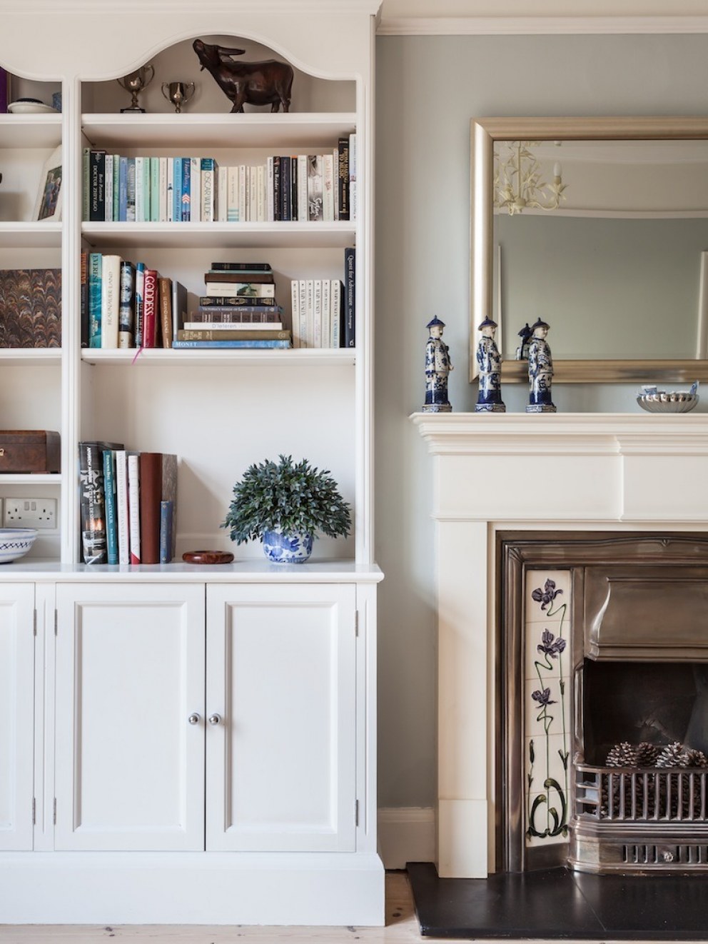 Edwardian Family Home, Claygate | Family room detail | Interior Designers