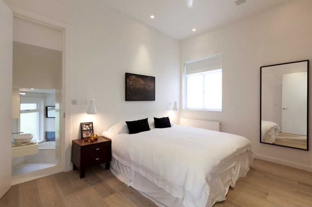 Notting Hill First Floor Apartment | Master Bedroom | Interior Designers
