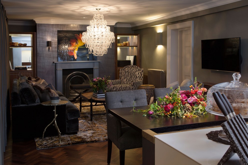 Central London residence | Dining & Living Area | Interior Designers