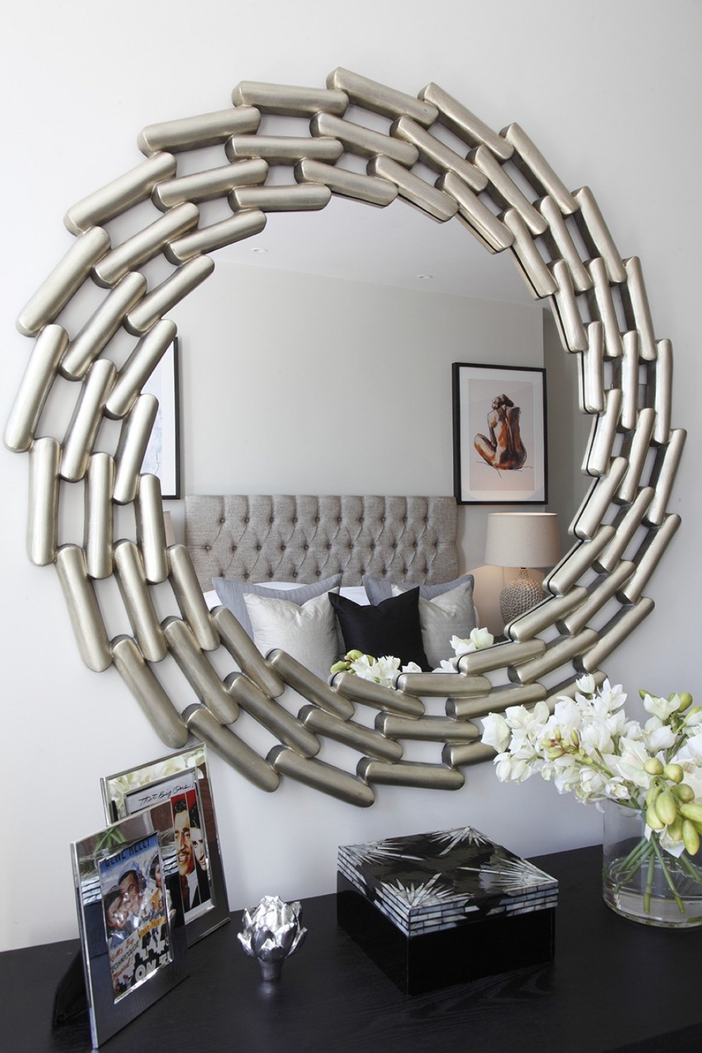 Earls Court Apartment | Mirror | Interior Designers