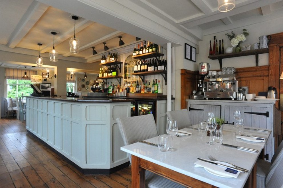 Loch Fyne Twickenham  | Restaurant & Bar  | Interior Designers
