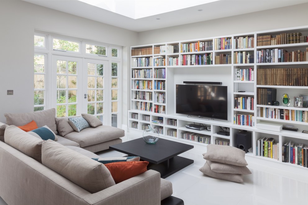 Individual Wimbledon house | Family room | Interior Designers