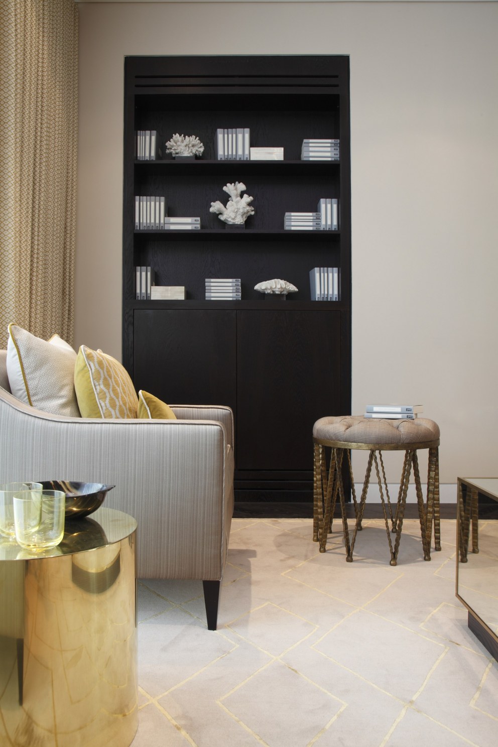 Sleek Soho deluxe apartment  | 6 | Interior Designers