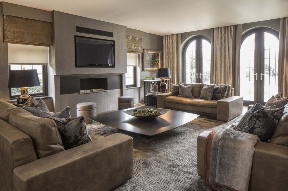 Broad Walk Family Residence, Winchmore Hill | Broad Walk Living Room | Interior Designers