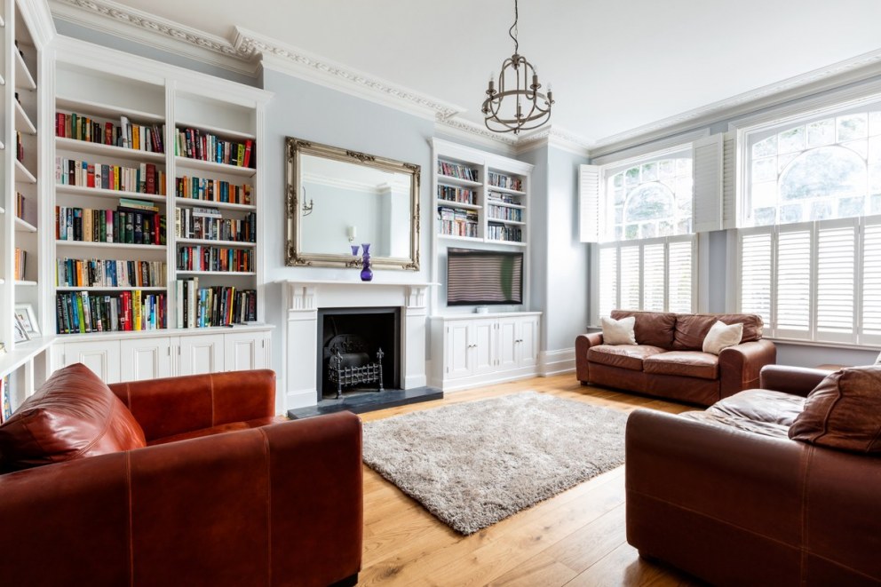 Grand Wandsworth Townhouse | Library / Living Room | Interior Designers