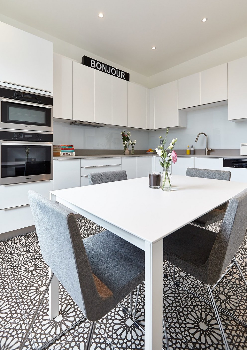 Highbury Apartment | Kitchen | Interior Designers