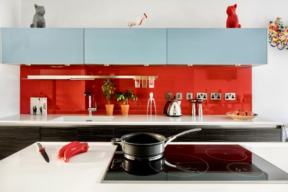 Contemporary refurbishment of Islington residence | Kitchen | Interior Designers
