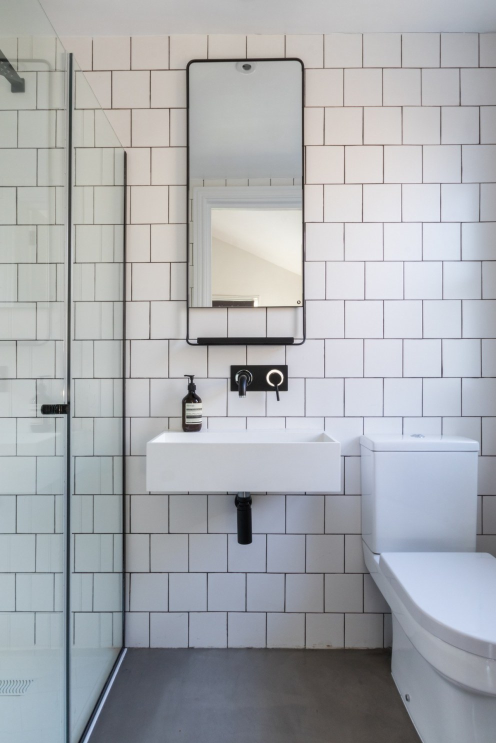 Kensal Green Home | En suite bathroom | Interior Designers