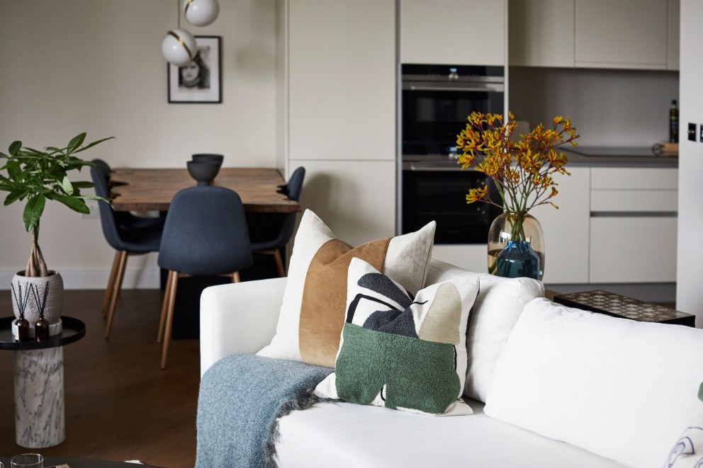 Battersea Modern Apartment | Open Plan Living Space | Interior Designers