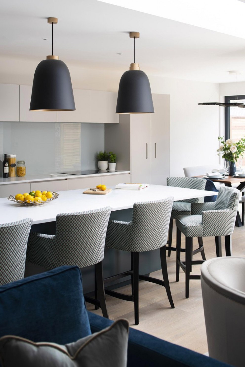 Indoor-Outdoor West London Family Home | Kitchen | Interior Designers
