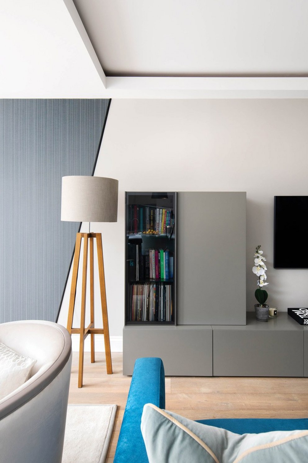 Indoor-Outdoor West London Family Home | Wallpaper | Interior Designers