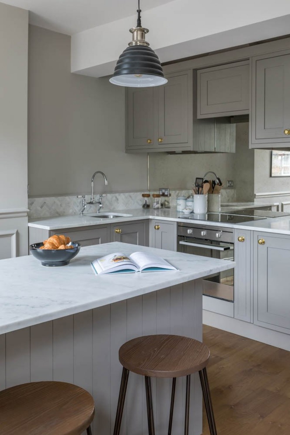 Chiswick Pied a Terre | Kitchen | Interior Designers