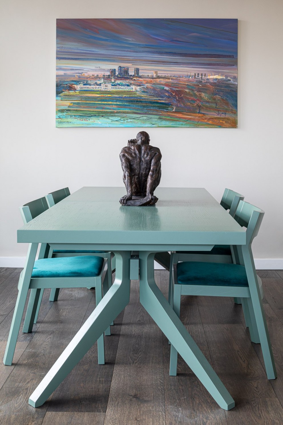 Canary Wharf Apartment | Dining Table | Interior Designers