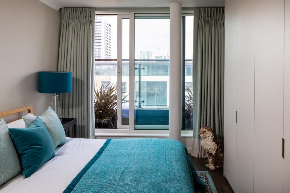 Canary Wharf Apartment | Bedroom | Interior Designers