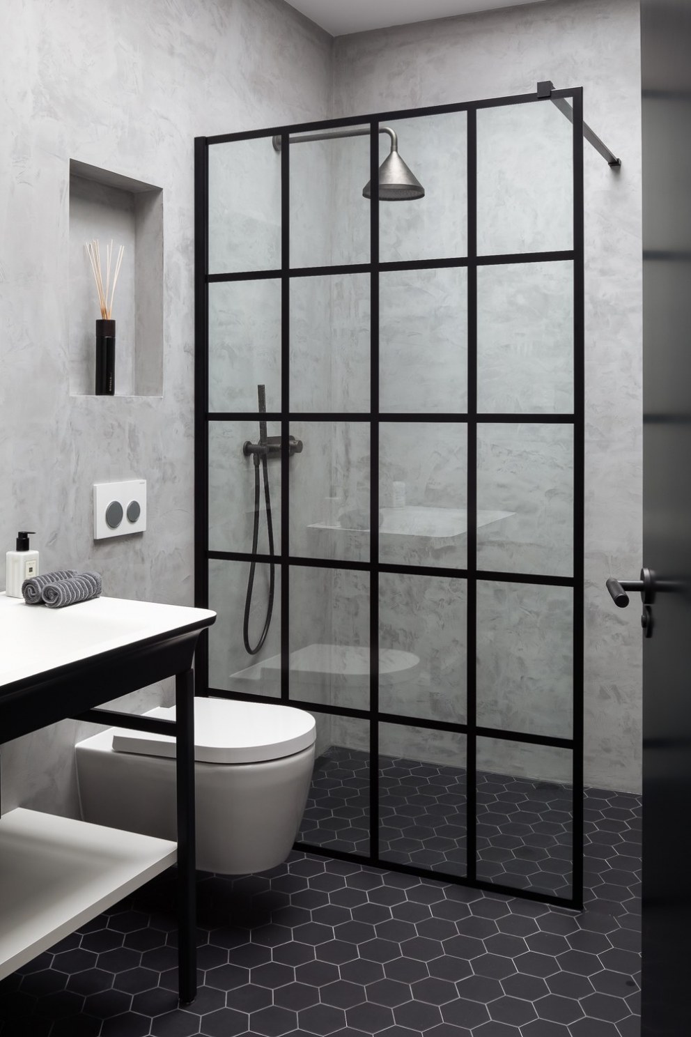 Beeches | 0227_Beeches_Showerroom | Interior Designers