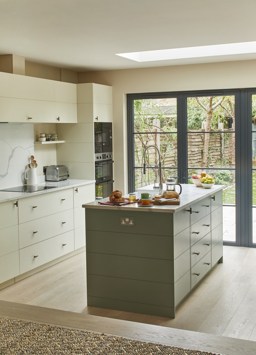 West Kensington Family Home | Kitchen | Interior Designers