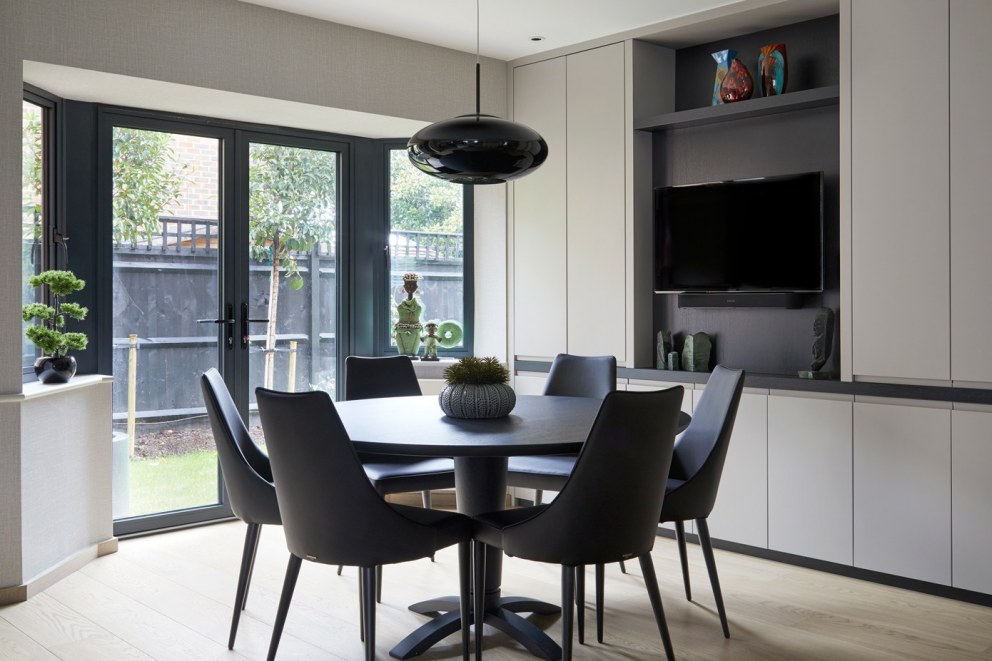 Contemporary home | Informal dining area | Interior Designers