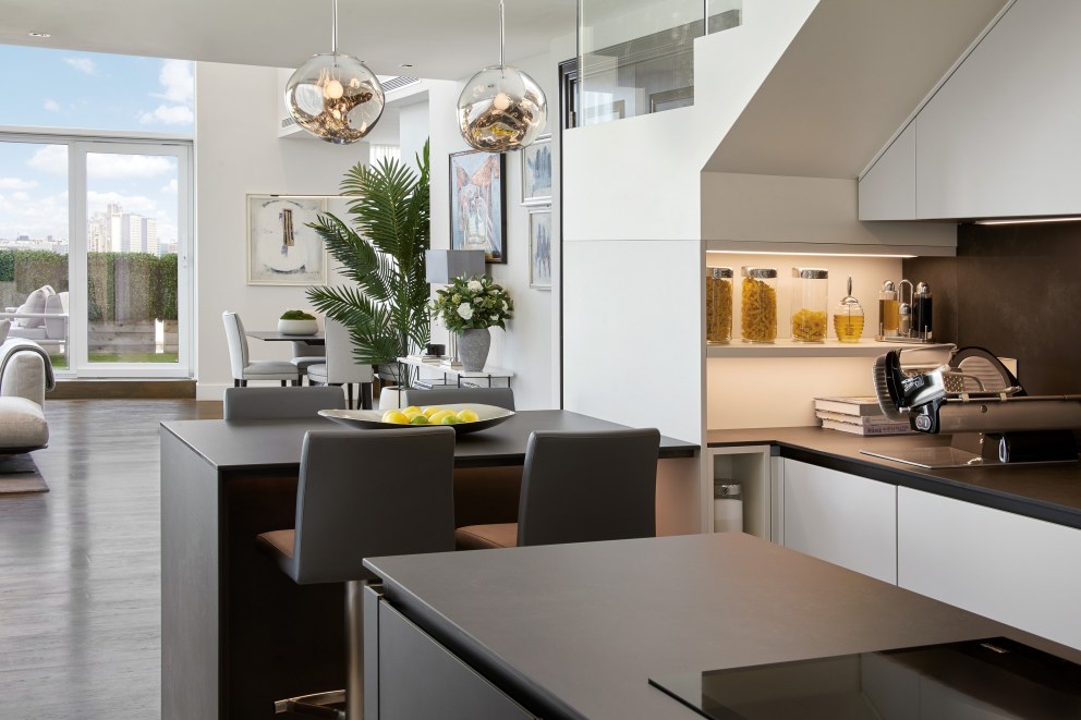 High Street Kensington Penthouse | Kitchen | Interior Designers
