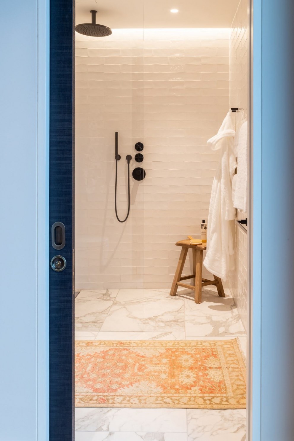 Soho Penthouse | guest bedroom bathroom | Interior Designers