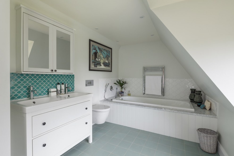 Country House Living, Peaslake, Surrey Hills | Country house children's bathroom  | Interior Designers