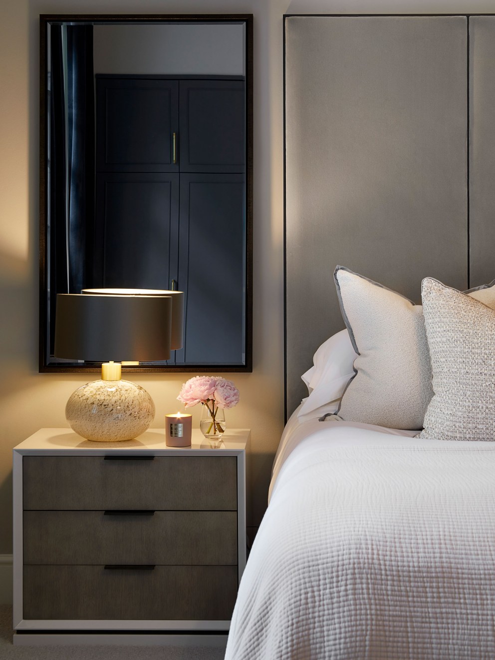 Hampstead Heath Apartment | Master Bedroom | Interior Designers