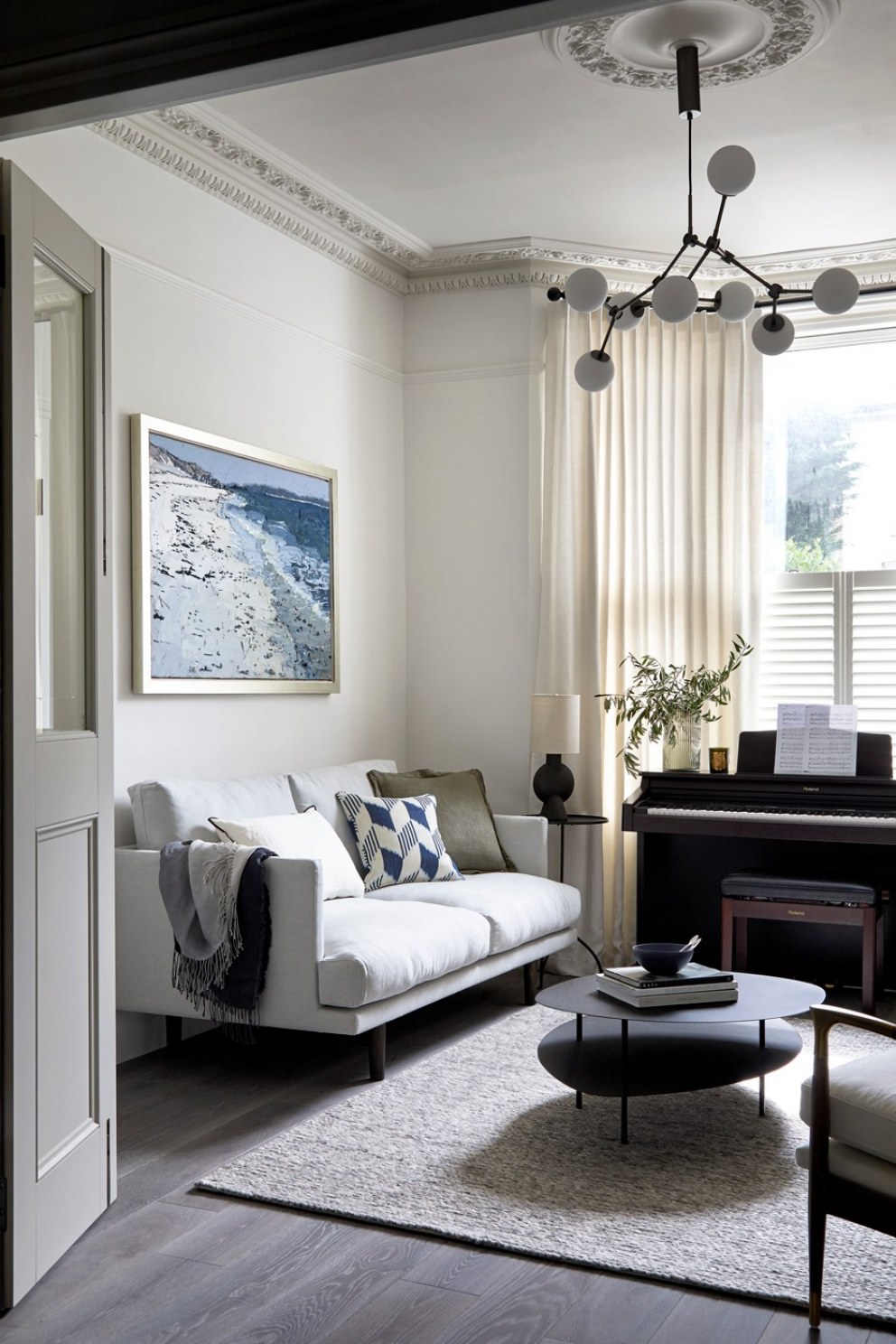 Ramsden Road | Neutral contemporary living room | Interior Designers