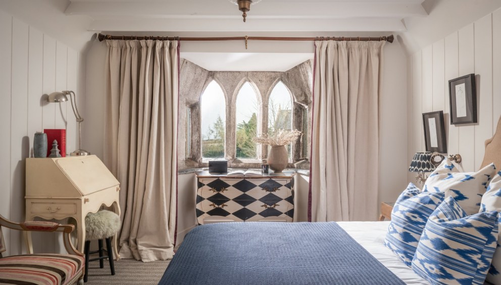 North Cornwall Manor | Guest Bedroom | Interior Designers