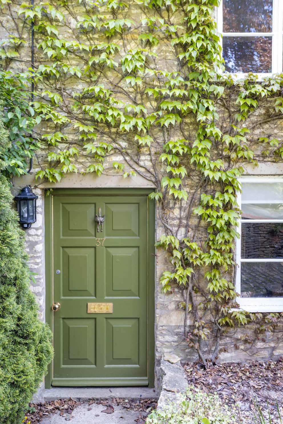 Cottage in Tetbury | Outside | Interior Designers