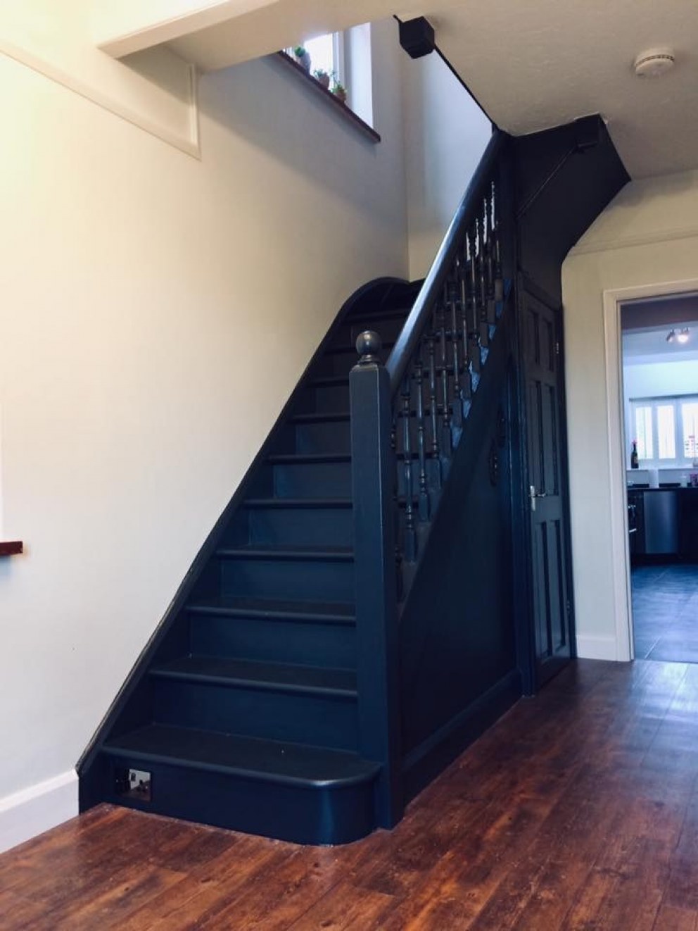 Statement Period Hallway | Stairs in Black | Interior Designers