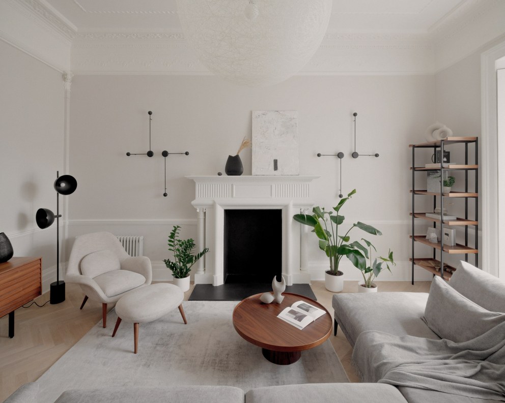 Victoria - Full flat refurbishment | Contemporary living room in period property | Interior Designers